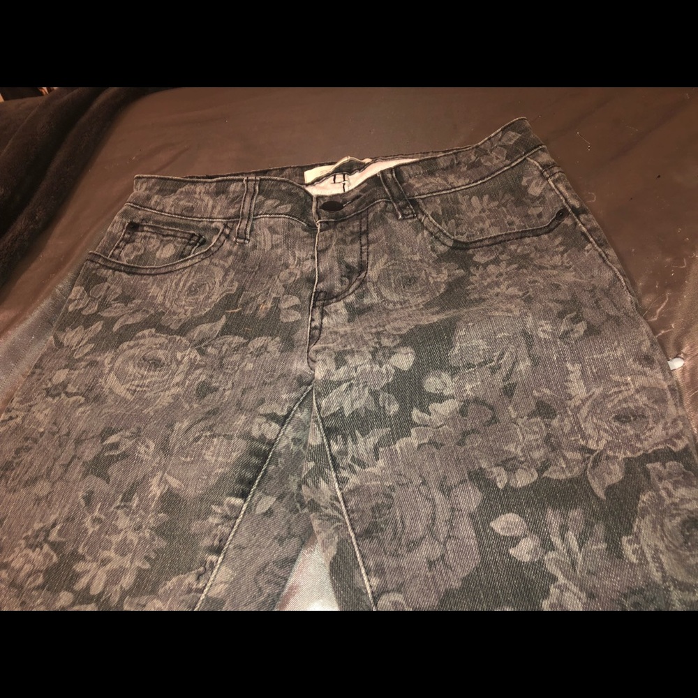 Unique Floral 2.1 Denim Jeans! (Rare pattern)